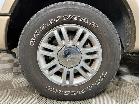 Used 2012 Ford F150 Lariat w/ Lariat Plus Pkg image 12