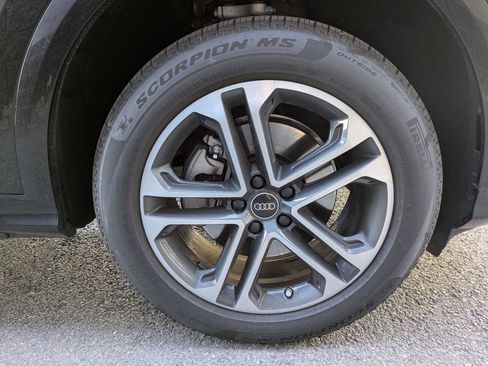 Certified 2025 Audi Q5 Premium Plus w/ Premium Plus image 30