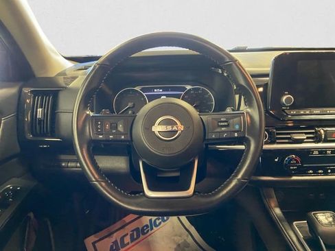 Certified 2024 Nissan Pathfinder SV w/ Black Appearance Package image 12