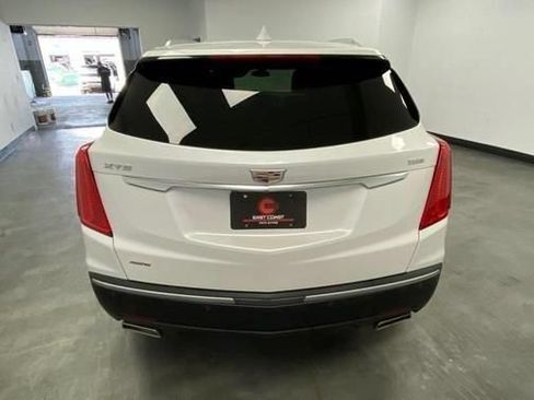 Used 2018 Cadillac XT5 Luxury w/ Driver Awareness Package AWD/4WD image 6
