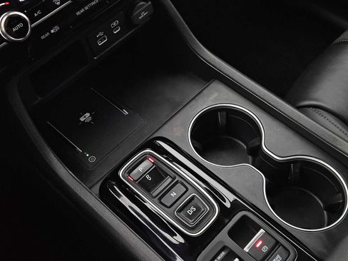 Certified 2023 Honda Pilot Touring image 20