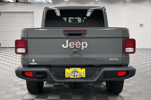 Used 2022 Jeep Gladiator Overland w/ Popular Equipment Package AWD/4WD image 5