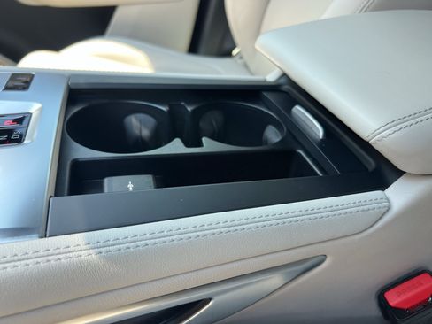 Certified 2026 Jaguar F-PACE R-Dynamic S AWD/4WD image 29