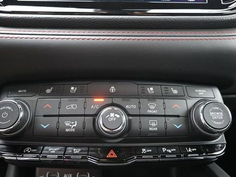 Used 2026 Dodge Durango GT AWD/4WD image 33
