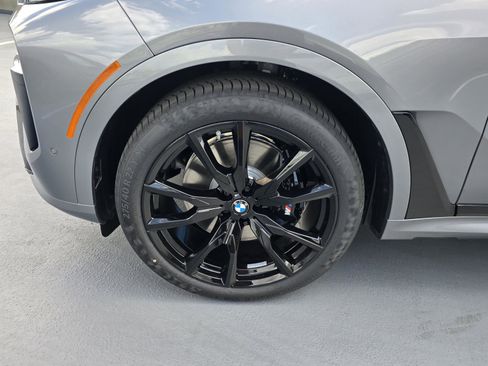 New 2026 BMW X7 xDrive40i w/ M Sport Package image 8