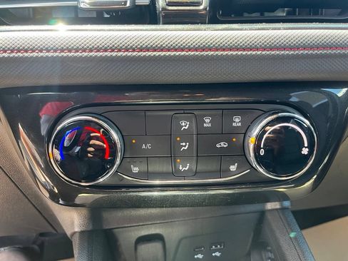Certified 2025 Chevrolet TrailBlazer RS w/ LPO, Trailering Package AWD/4WD image 17