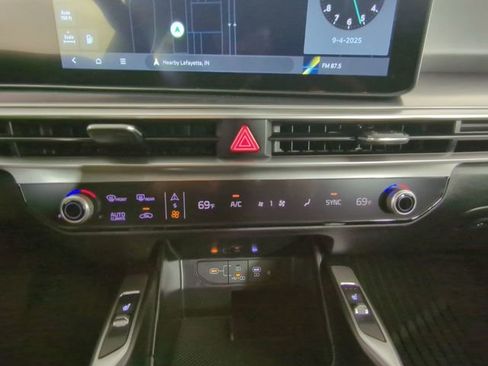 New 2026 Kia Sorento EX image 24