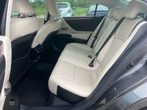 Used 2025 Lexus ES 350 w/ Premium Package FWD image 27