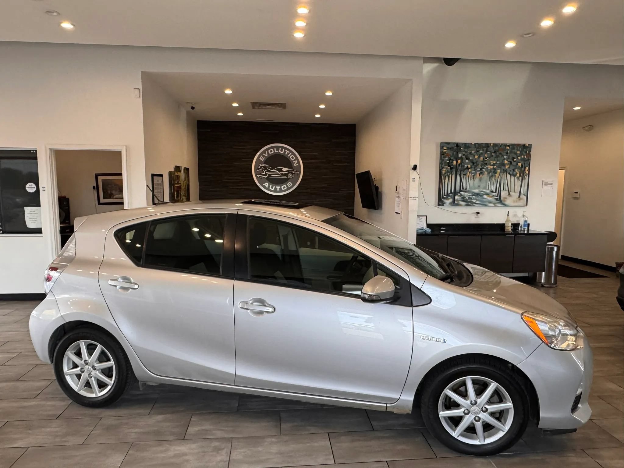 Used 2012 Toyota Prius C Three FWD image 6