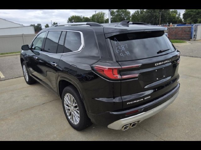 Used 2026 GMC Acadia Denali AWD/4WD image 5