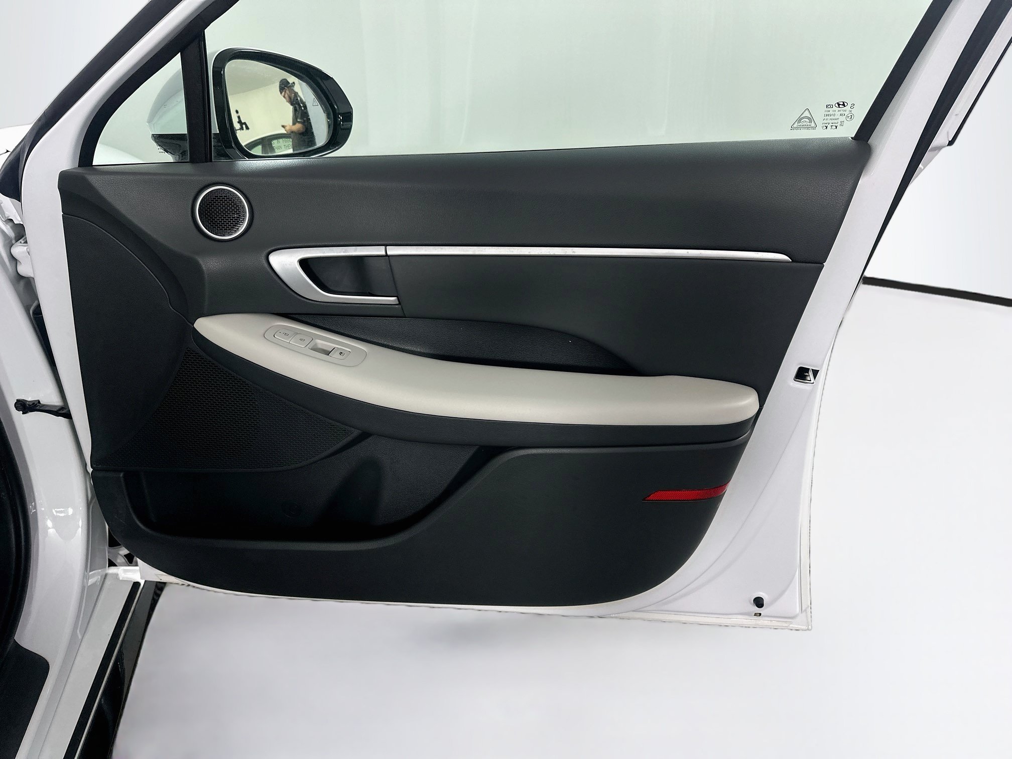 Used 2025 Hyundai Sonata SEL FWD image 31