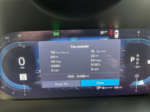 Certified 2025 Volvo XC90 B5 Plus image 32