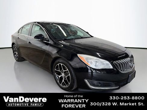 Used 2016 Buick Regal Sport Touring image 1