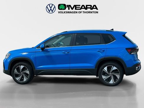 New 2025 Volkswagen Taos SE image 2