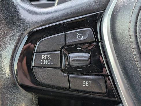 Used 2017 BMW 530i xDrive image 24