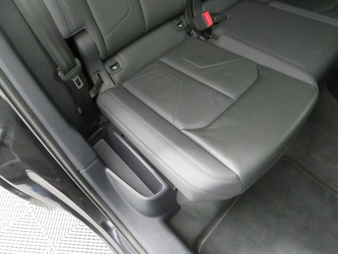 Used 2021 Audi Q3 2.0T Premium Plus w/ Premium Plus Package image 38