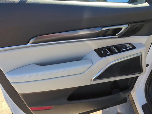 New 2025 Kia Telluride S image 18