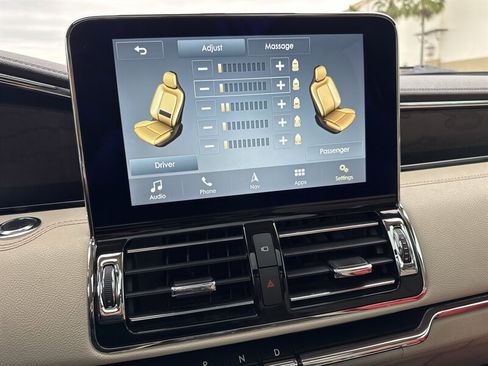 Used 2019 Lincoln Navigator L Reserve w/ Cargo Package image 39