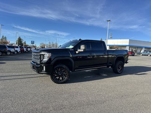 Used 2021 GMC Sierra 2500 Denali w/ Denali Ultimate Package image 1