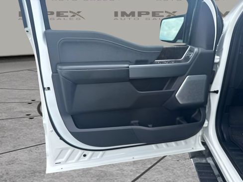 Used 2021 Ford F150 Lariat w/ Equipment Group 502A High AWD/4WD image 17