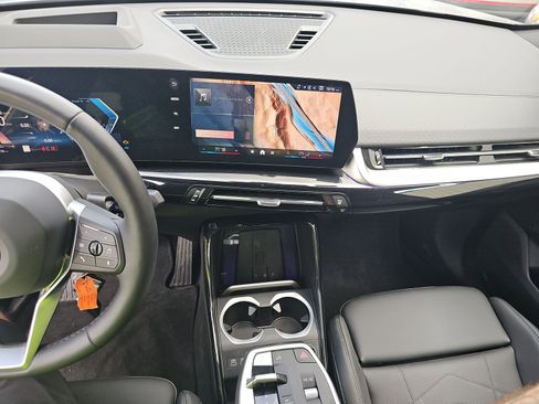 Used 2026 BMW X2 xDrive28i image 11