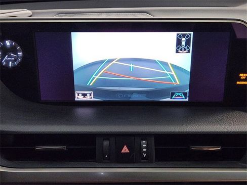 Used 2020 Lexus ES 350 w/ Premium Package image 18