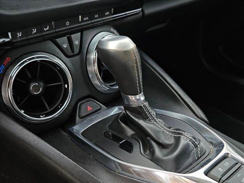 Used 2017 Chevrolet Camaro LT image 18