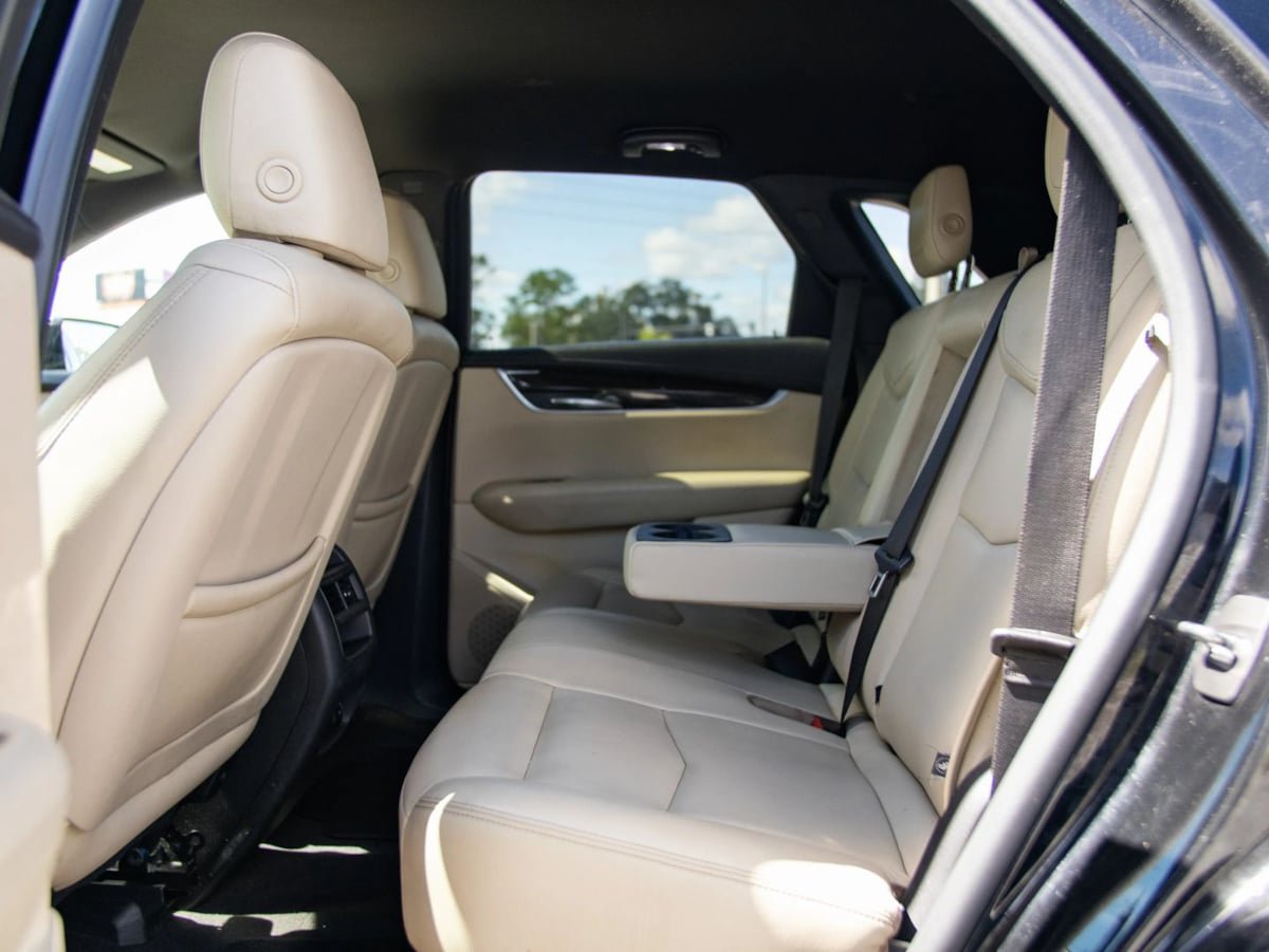 Used 2019 Cadillac XT5 FWD image 25