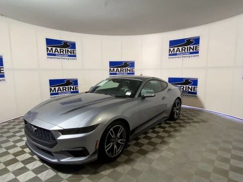 Used 2025 Ford Mustang Premium RWD image 6