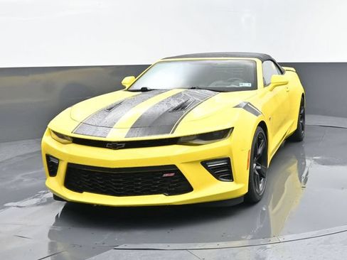 Used 2018 Chevrolet Camaro SS RWD image 22