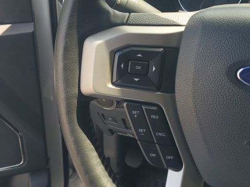 Used 2022 Ford F250 Lariat w/ Lariat Ultimate Package AWD/4WD image 27