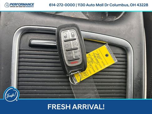 Used 2022 Chrysler Pacifica Touring-L image 26