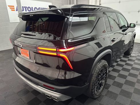 Used 2025 Chevrolet Traverse Z71 w/ Enhanced Driving Package AWD/4WD image 9