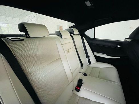 Certified 2022 Lexus IS 350 F Sport image 16