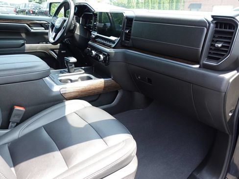 Used 2024 GMC Sierra 1500 Elevation w/ Elevation Premium Package AWD/4WD image 41