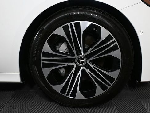 Used 2025 Mercedes-Benz E 350 Sedan image 35