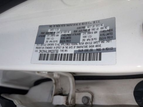 Used 2021 MAZDA CX-30 FWD 2.5 S image 11