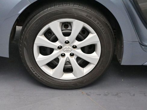 Used 2022 Toyota Corolla LE FWD image 28