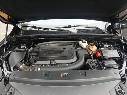 Used 2022 Buick Envision Essence w/ Technology Package I AWD/4WD image 25