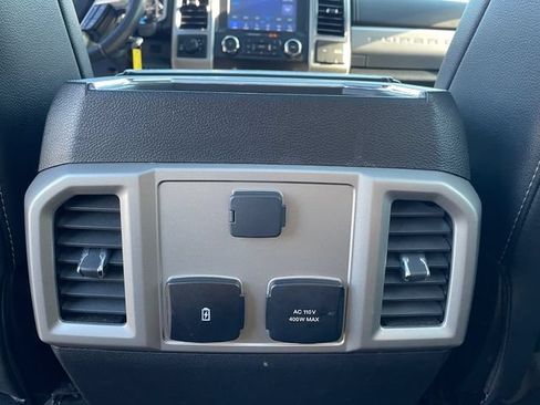 Used 2021 Ford F250 Lariat AWD/4WD image 13