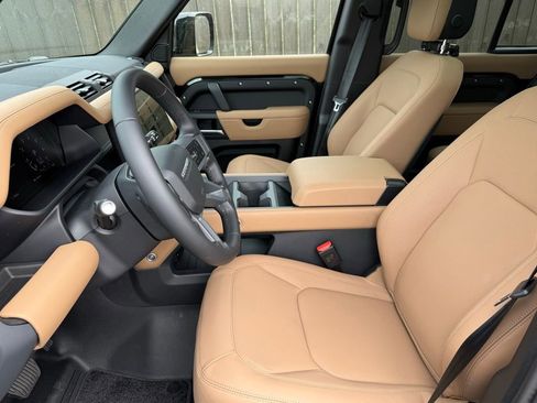 New 2026 Land Rover Defender 130 X-Dynamic SE AWD/4WD image 11