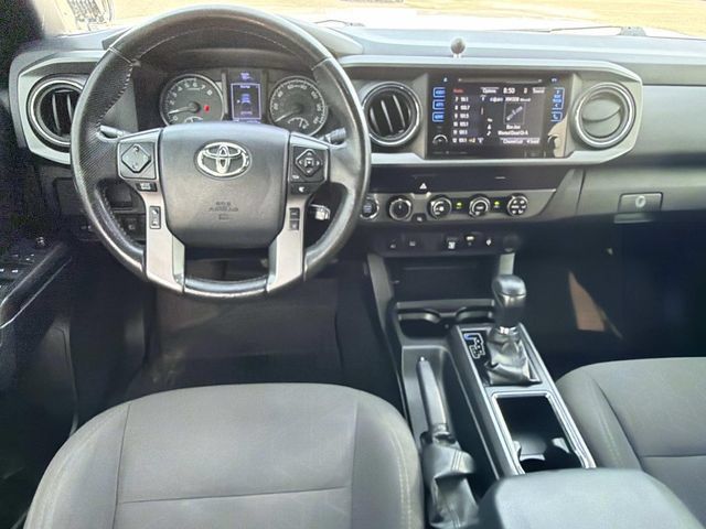 Used 2019 Toyota Tacoma TRD Off-Road AWD/4WD image 17