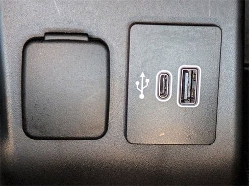 Certified 2025 Ford Explorer ST-Line w/ Premium Package image 21