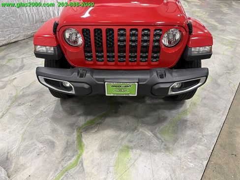 Used 2021 Jeep Gladiator Sport AWD/4WD image 18