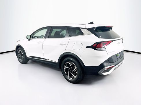 Used 2025 Kia Sportage LX FWD image 5