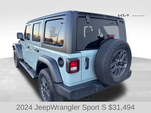 Used 2024 Jeep Wrangler Sport S image 6