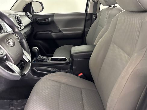 Used 2023 Toyota Tacoma SR w/ SR Convenience Package image 8
