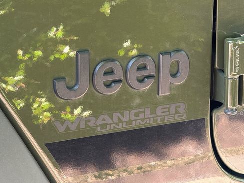 Used 2022 Jeep Wrangler Unlimited Sport AWD/4WD image 15