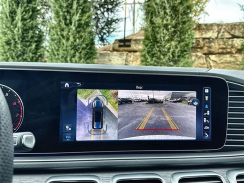 Used 2024 Mercedes-Benz GLS 450 4MATIC image 25