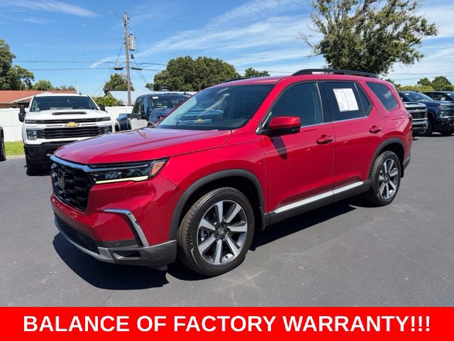 Used 2025 Honda Pilot Touring image 3